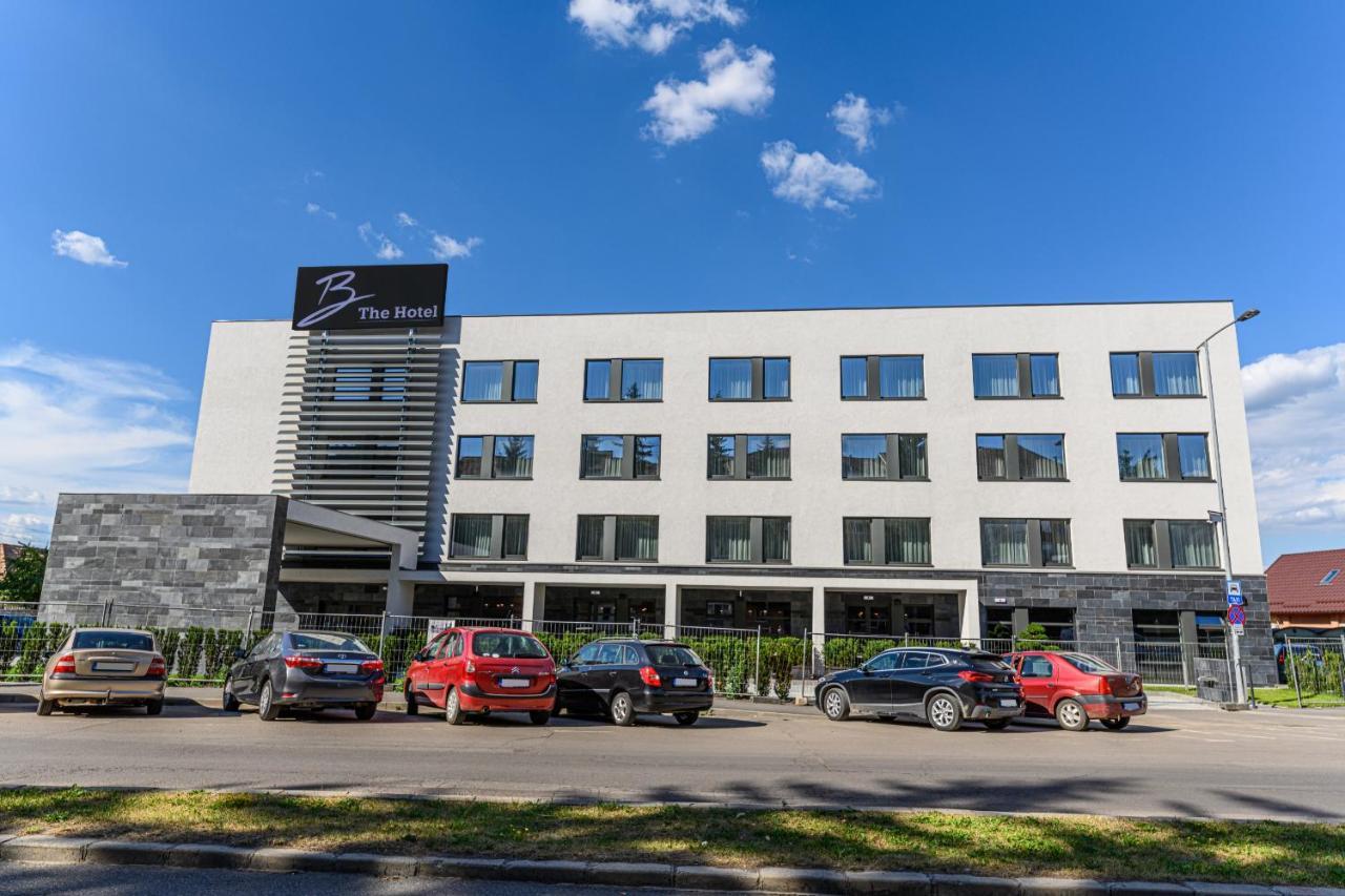 B The Hotel Сфынту-Георге Экстерьер фото